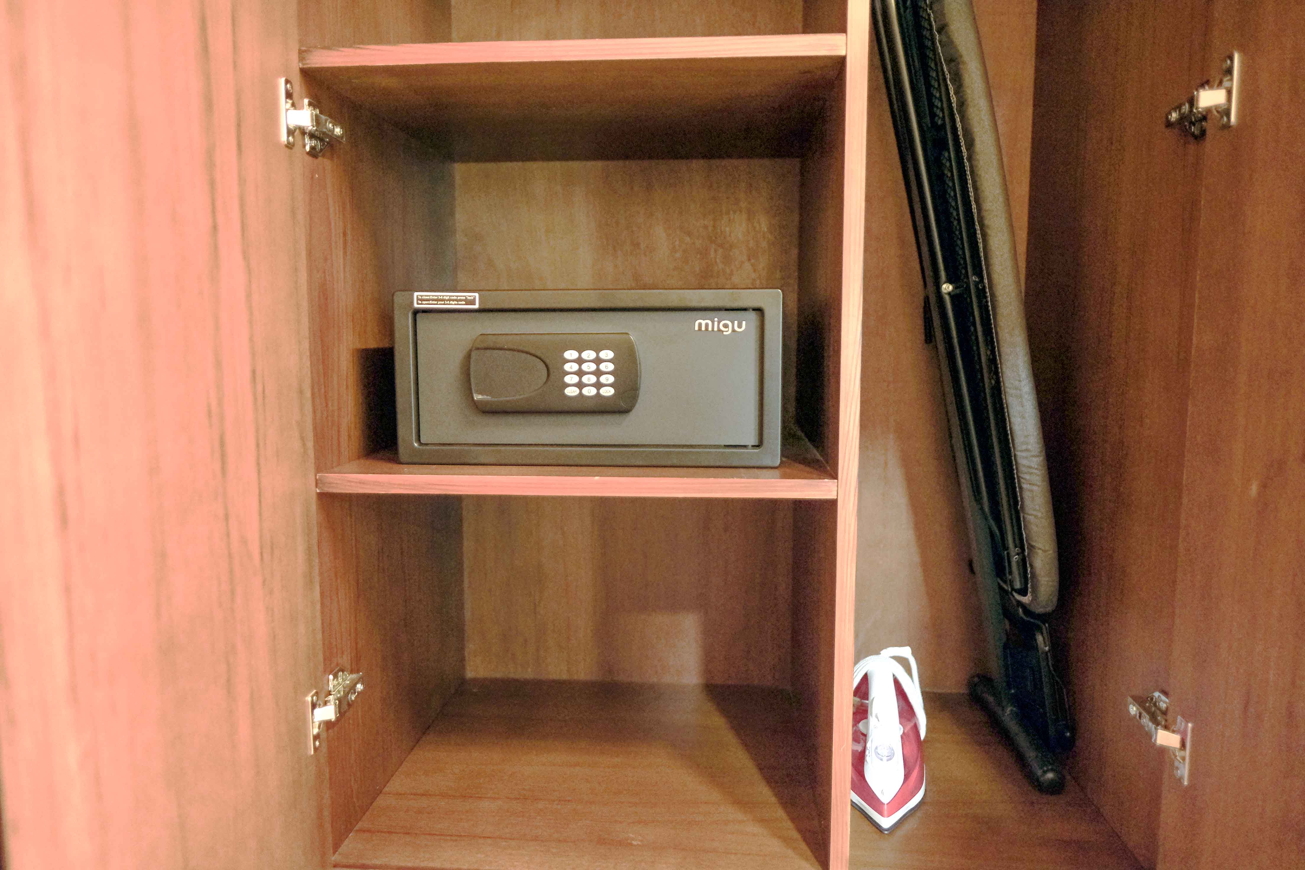 Superior Deluxe Twin(Hill View)