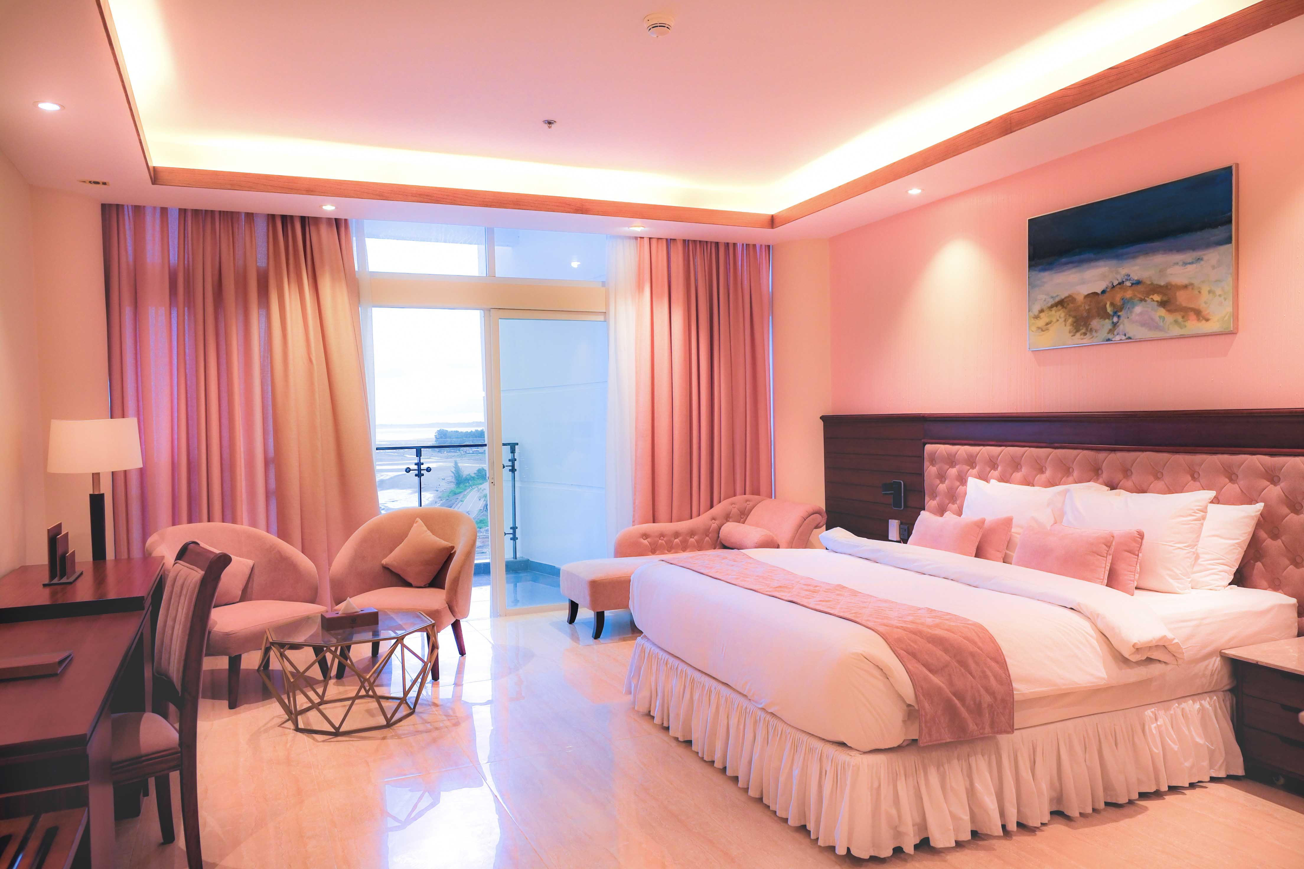 Superior Deluxe King (Sea View)