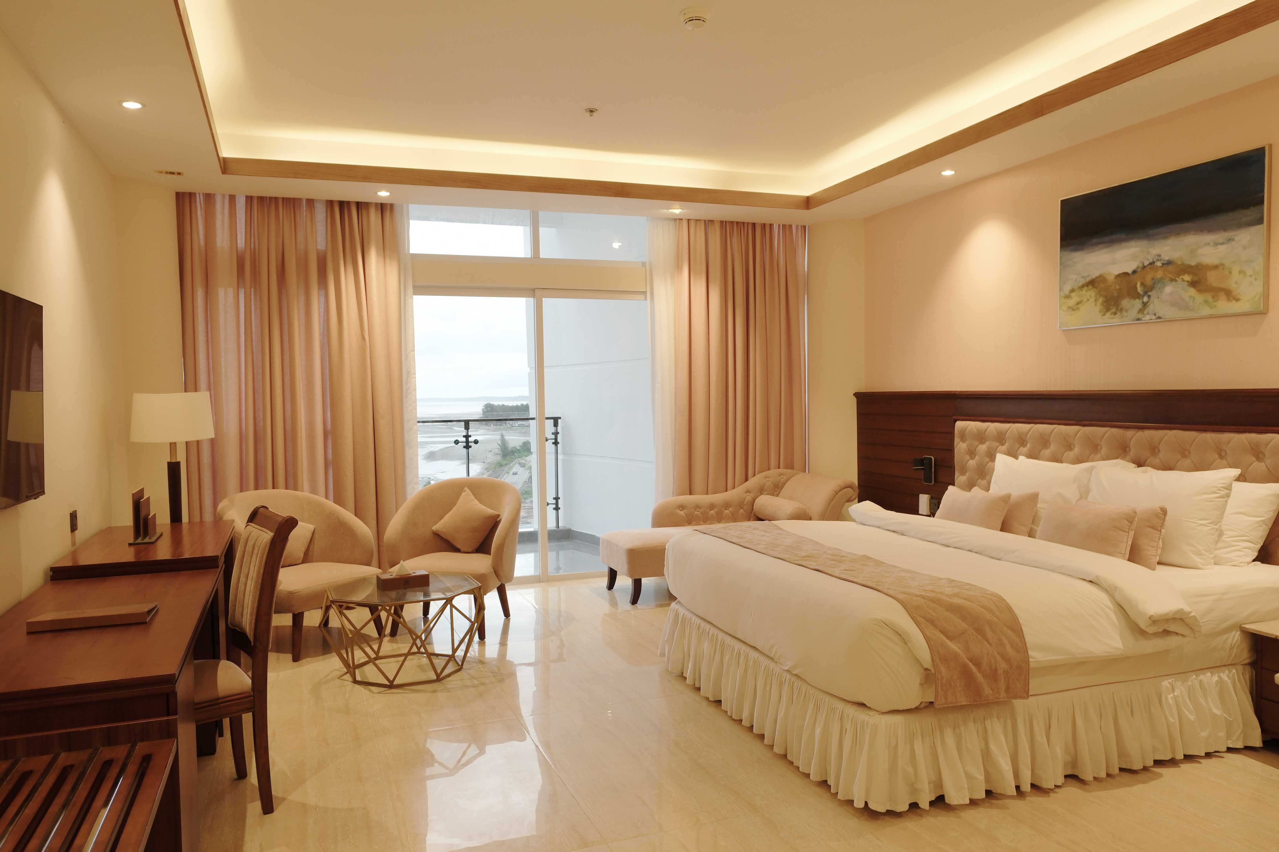 Superior Deluxe King (Sea View)