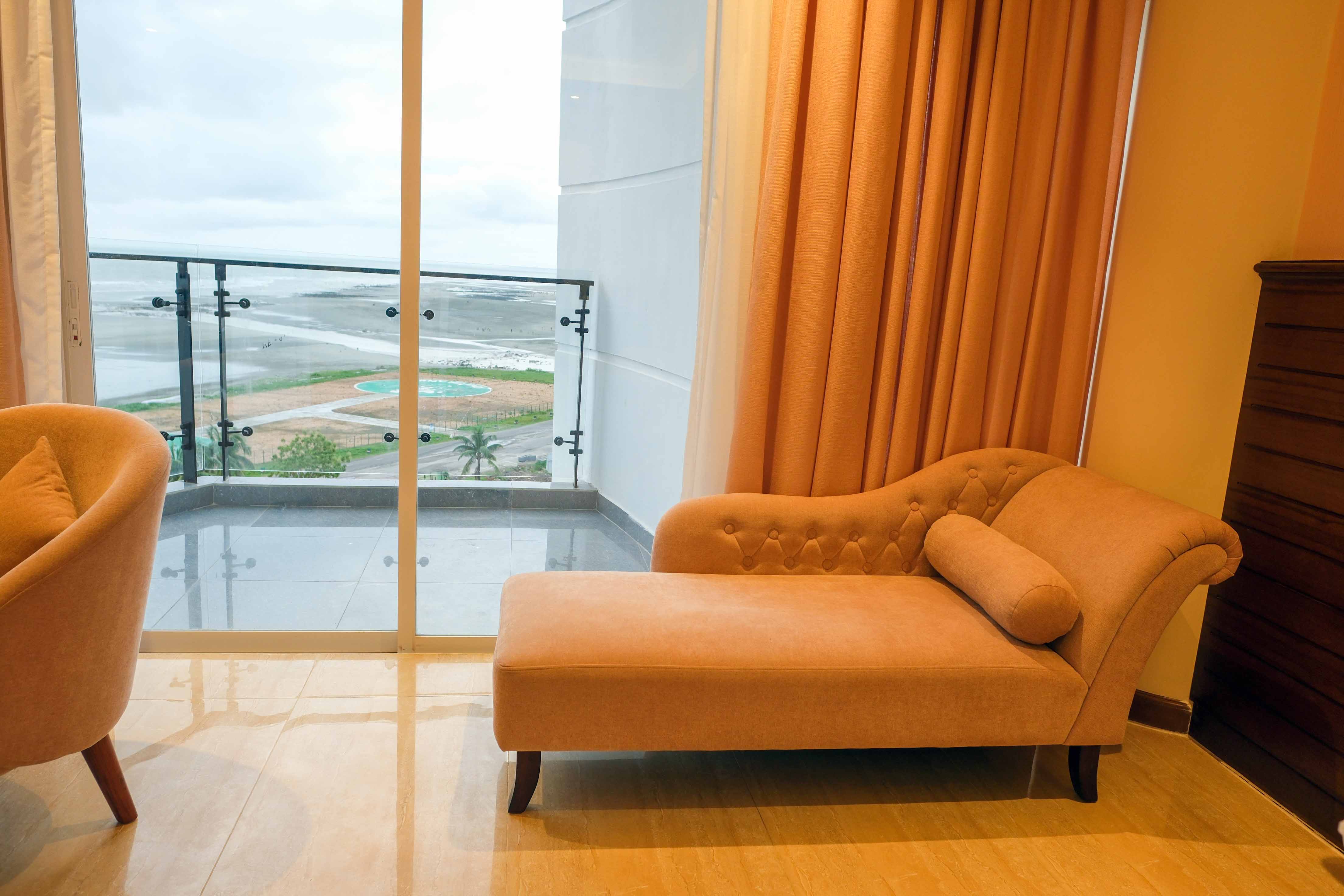 Superior Deluxe King (Sea View)