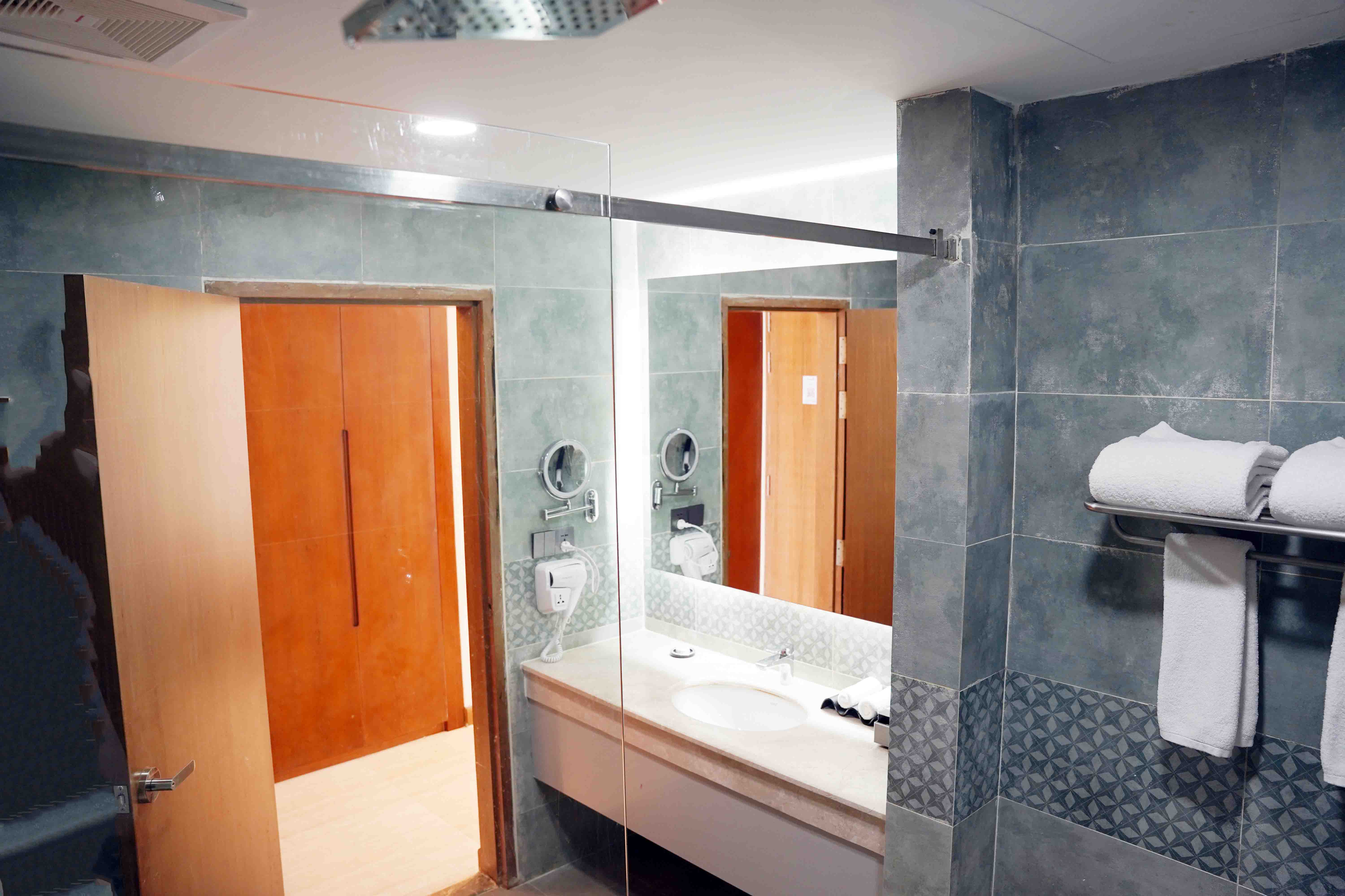 Superior Deluxe Twin(Sea View)