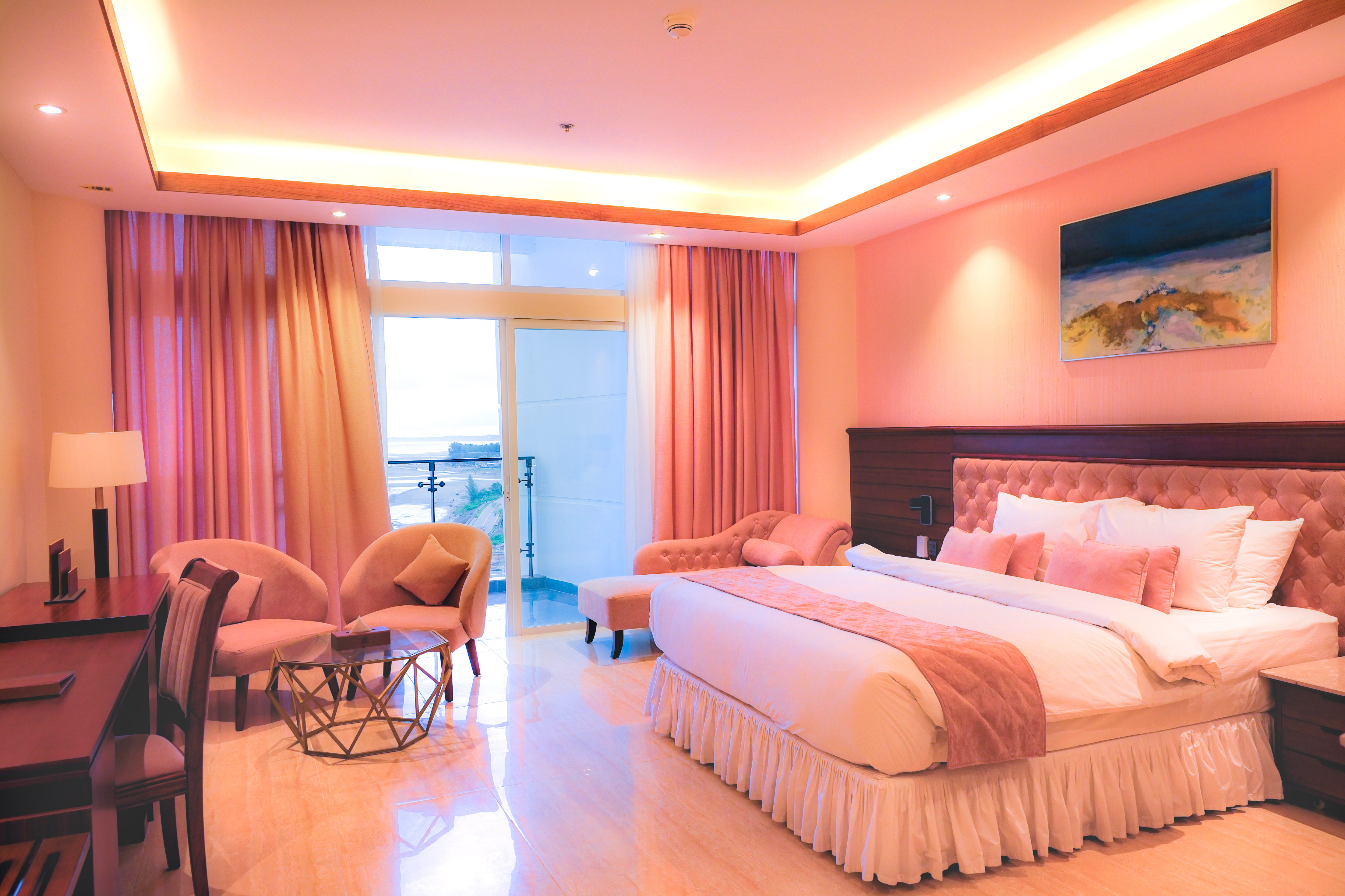 Superior Deluxe King (Sea View)
